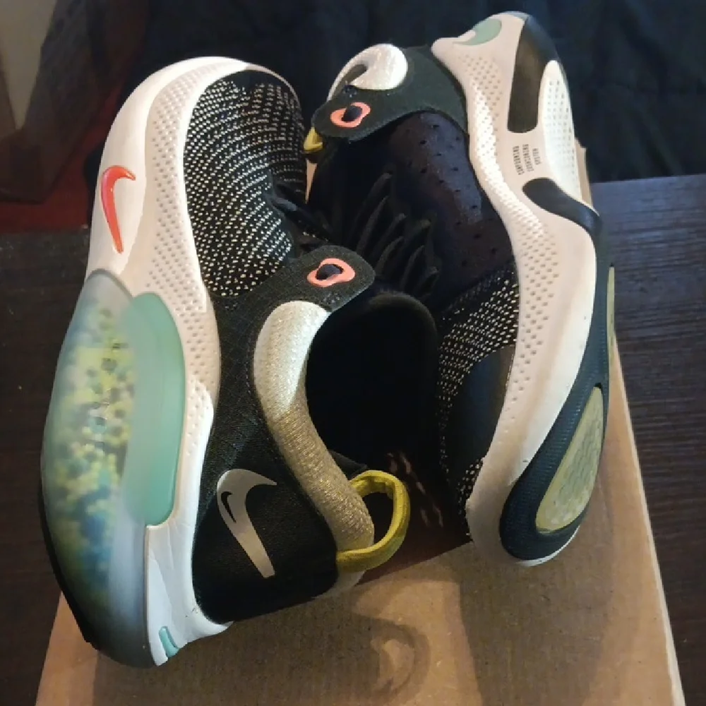 Nike Joyride Run Flyknit Rare Off Noir Mens 11 Womens 12.5 EUC - Picture 7 of 9